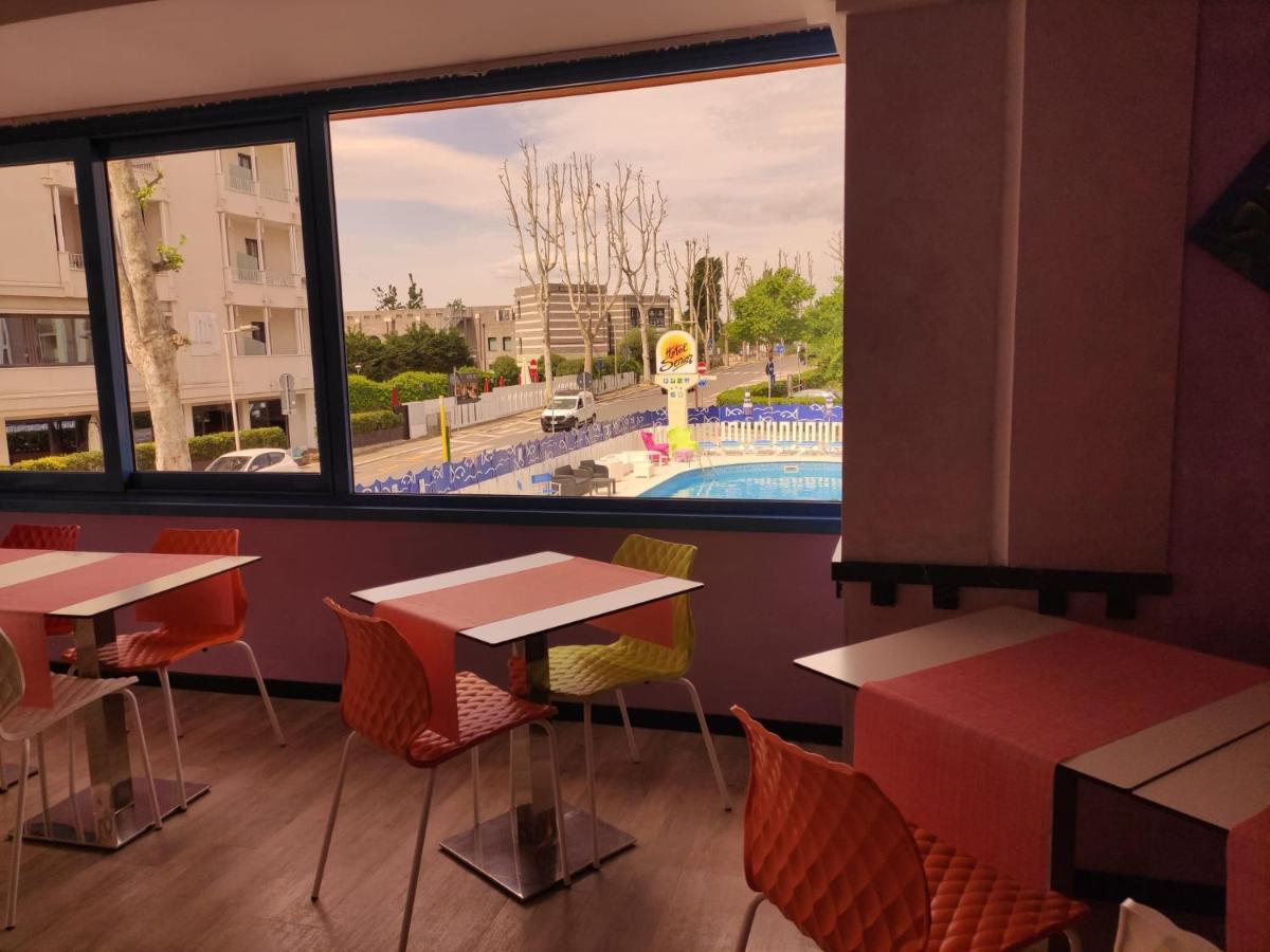 קאטוליקה Hotel Senior מראה חיצוני תמונה