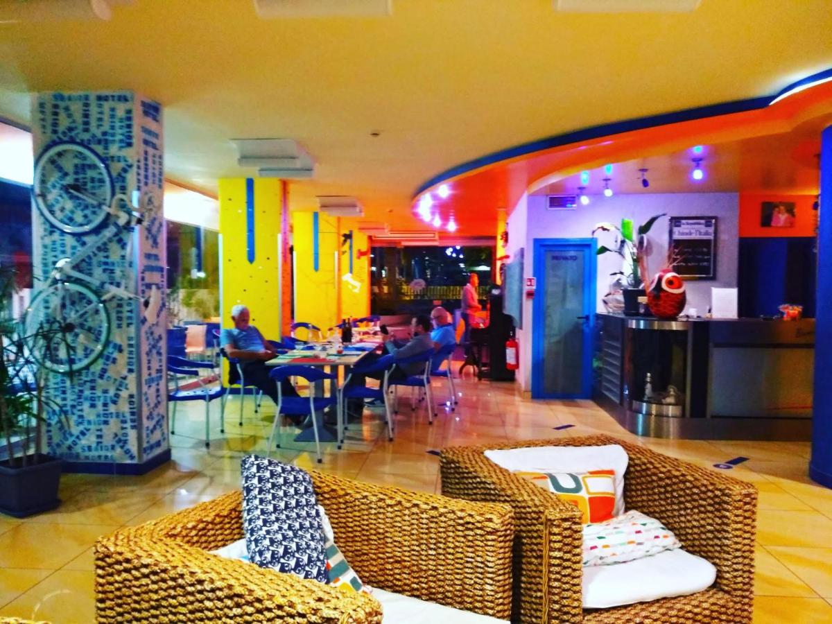קאטוליקה Hotel Senior מראה חיצוני תמונה