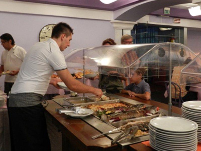 קאטוליקה Hotel Senior מראה חיצוני תמונה